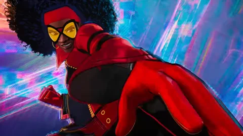 Spiderwoman à travers le spiderverse