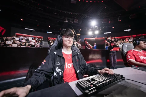 T1 Faker LCK contre KDF