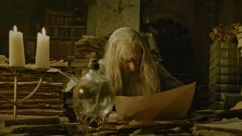 Gandalf recherche Gollum à la recherche d'un anneau